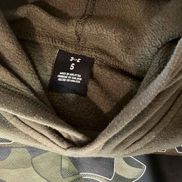 Kids Under Armour Camo Jogger set 5T - Picture 5 of 6